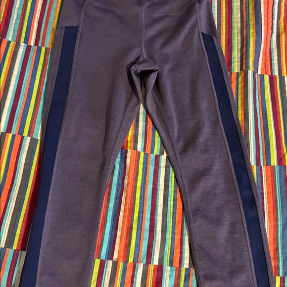 Athleta ultimate stash pocket size extra small great condition fast shipping - Picture 3 of 12